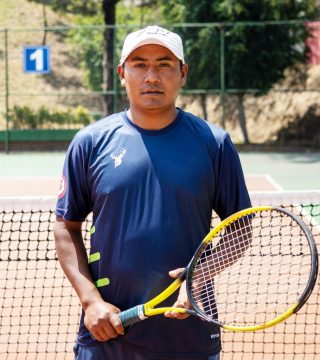 Maestro certificado por IDTC en enseñanzas básicas del tenis (2019), Jornadas de ciencias aplicadas al desarrollo del tenista (FMT), Coach en Grupo Casablanca por más de 10 años .
